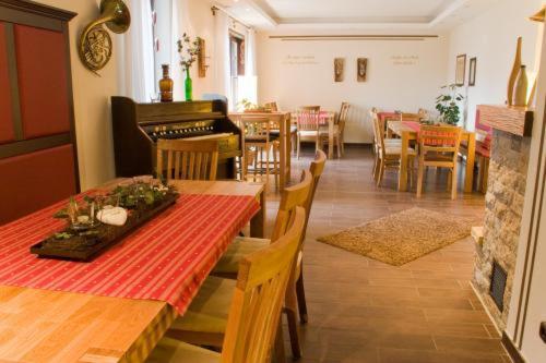 Hotel Landgasthof Wallburg Eltmann ภายนอก รูปภาพ